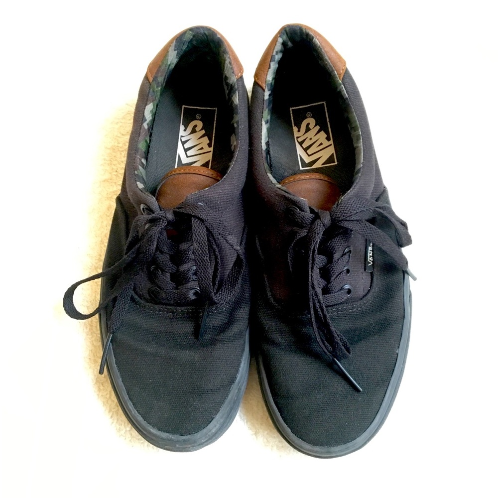 Vans Black w/ Leather details